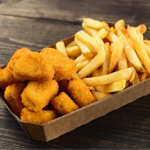 Chicken Nuggets 8 Pcs with Chips